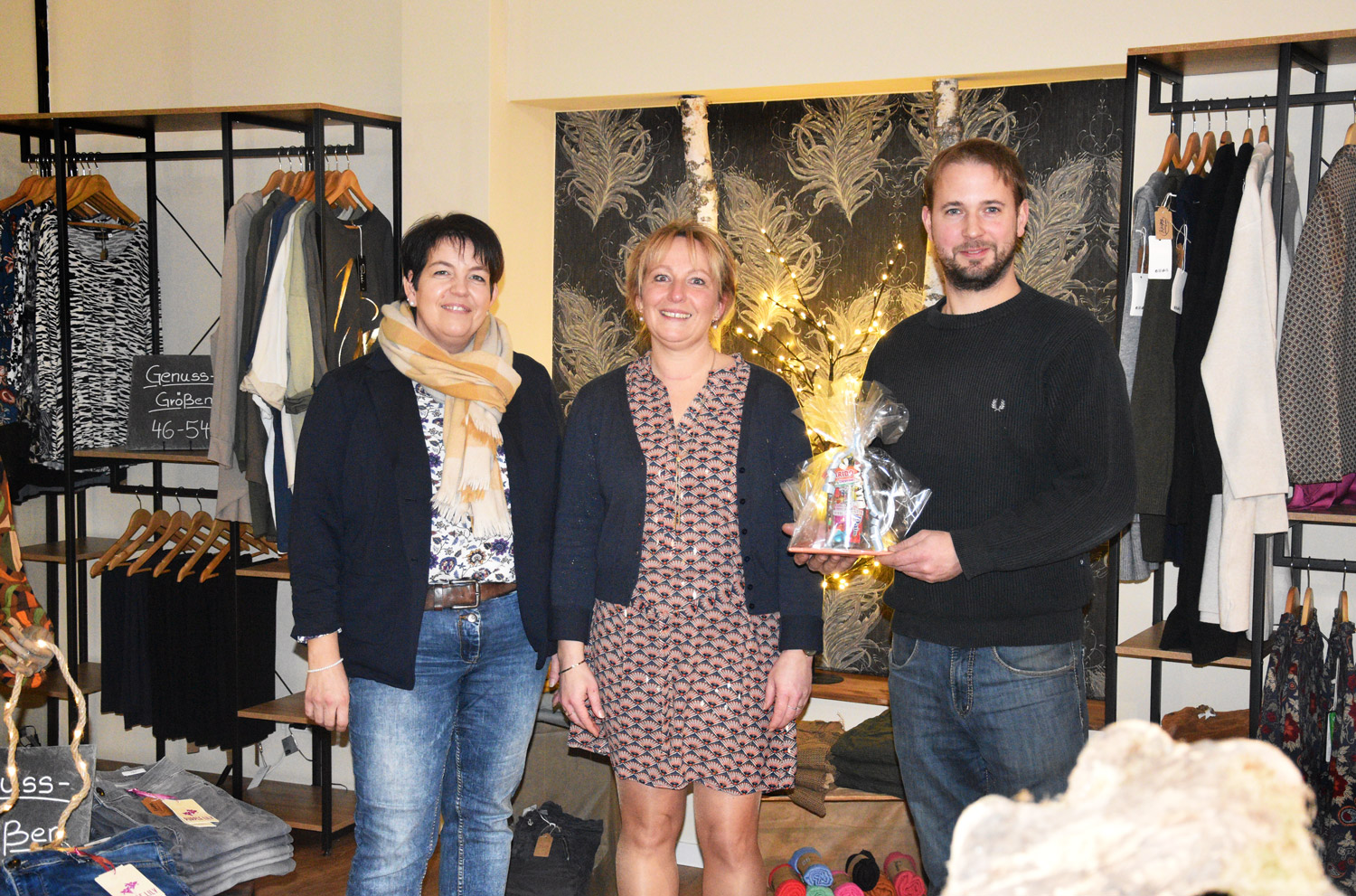 Der Vorstand des WRW gratuliert Nadine Eckstein zur Eröffnung von Kaipy - fashion and more.