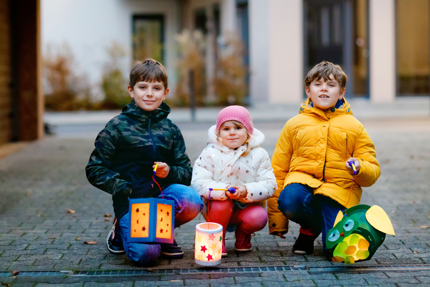 wlmAKTIV BILD kinder laternen martinsumzug